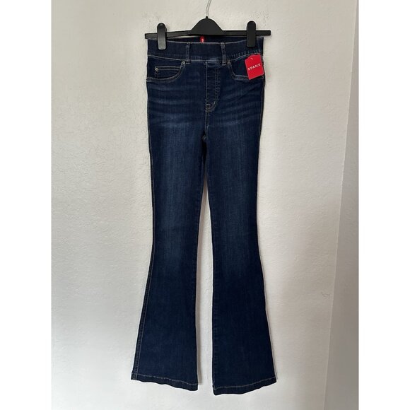 NWT SPANX FLARE Dark Midnight Shade Pull-on Stretch Jeans Size XS Elastic Waist - Picture 2 of 5
